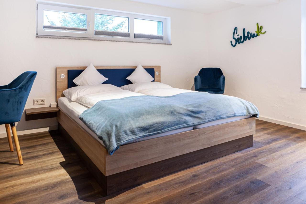 Homestay Siebente - Gaestezimmer Gans Im Gruenen Ellscheid